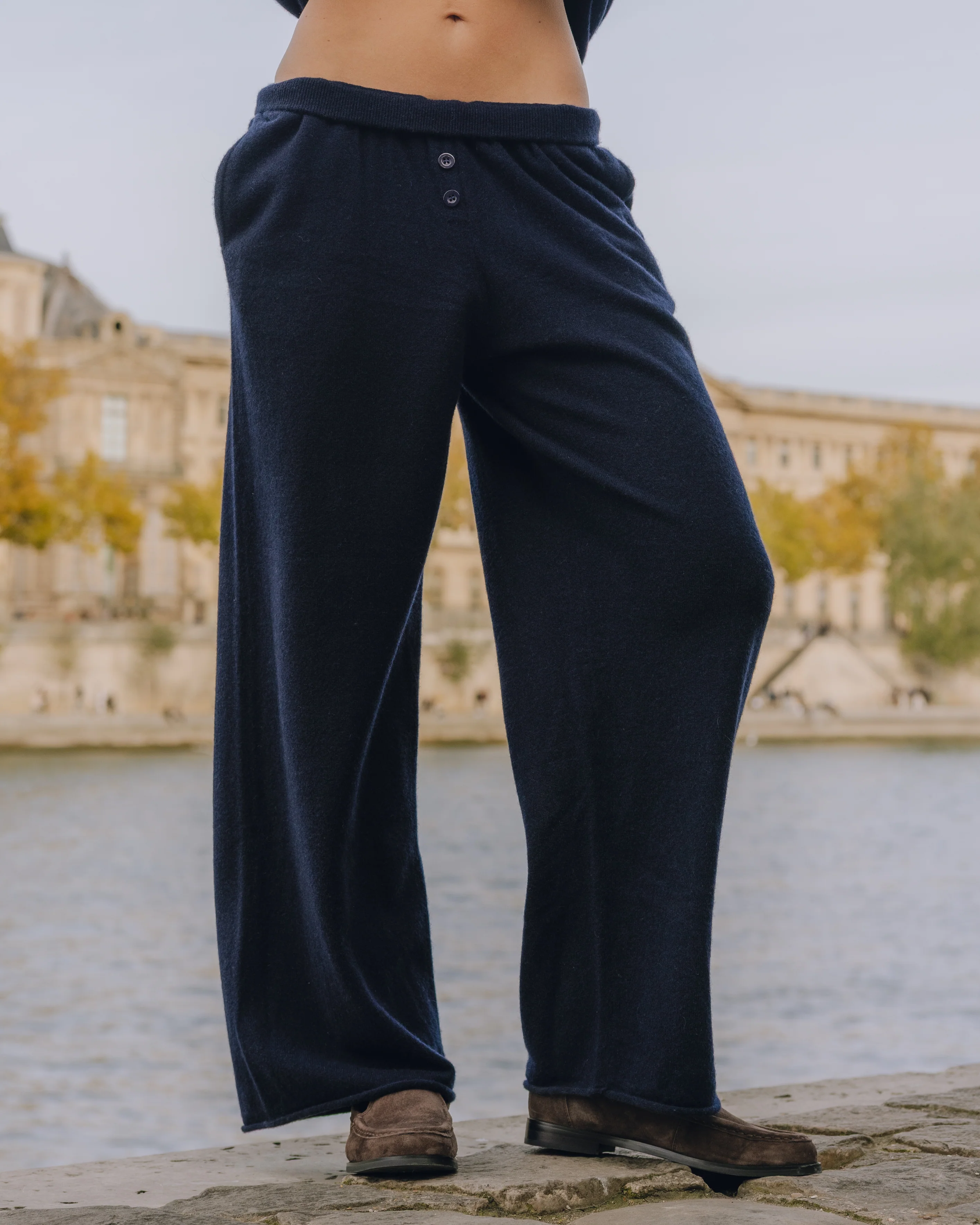 Cashmere Resort Pants - Navy - Image 3